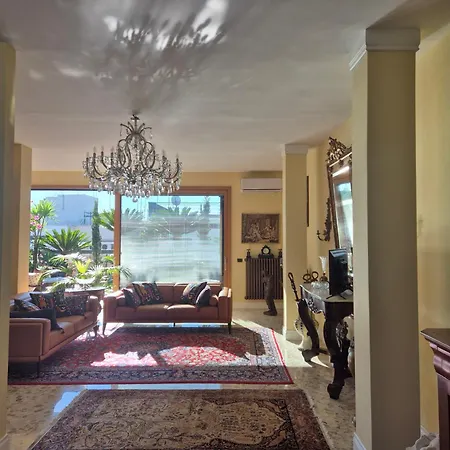 Lägenhet Confortevole Bari